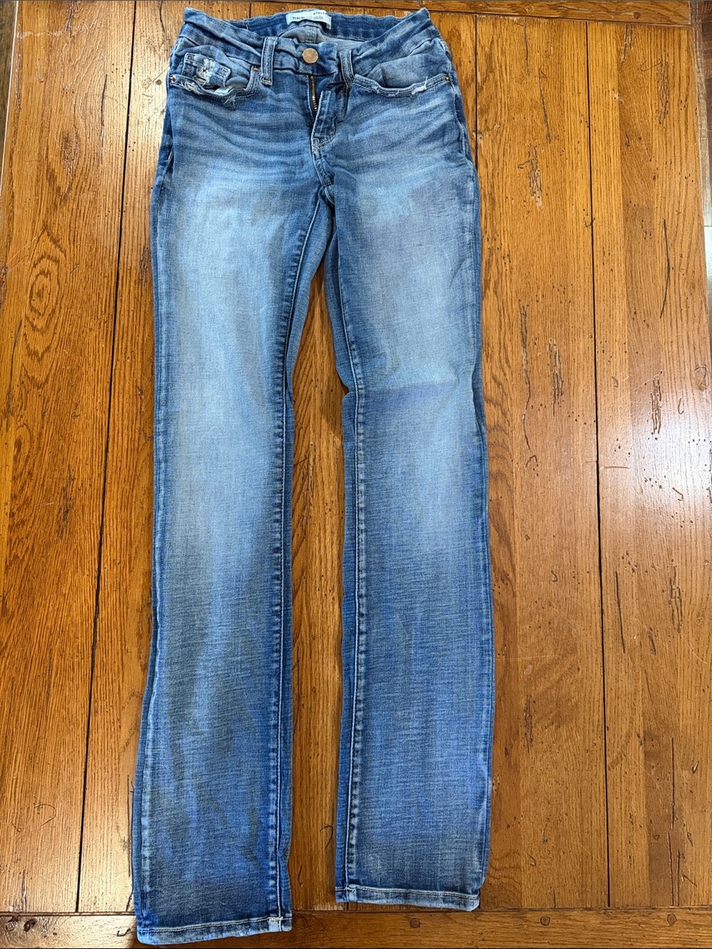 BKE Women's Straight Leg Jeans in Faded Blue